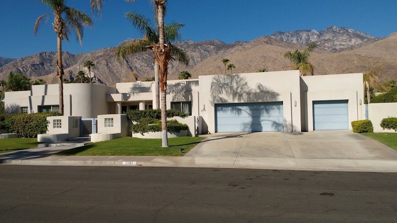 Modern bungalow design